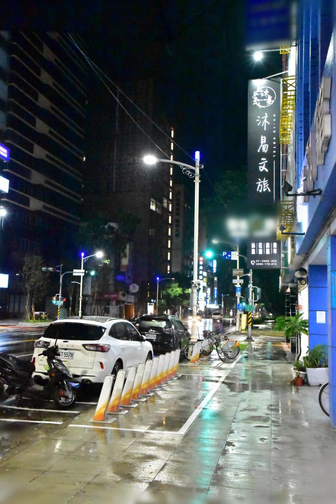 Mu-In Hotel Kaohsiung Esterno foto